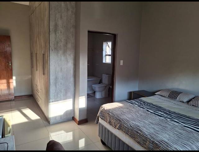 5 BEDROOM HOUSE FOR SALE IN MONAVONI